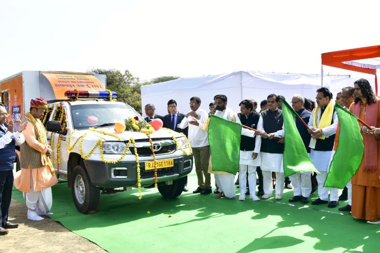 मुख्यमंत्री  भजनलाल शर्मा ने 21 मोबाइल वेटेनरी इकाइयों को हरी झण्डी दिखाकर रवाना किया