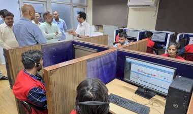 जयपुर डिस्कॉम के केन्द्रीकृत कॉल सेंटर का आकस्मिक निरीक्षण