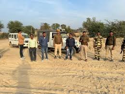 27 टीमों की पेट्रोलिंग के दौरान पहले दिन 27 वाहन पकड़े, 4 एफआईआर दर्ज