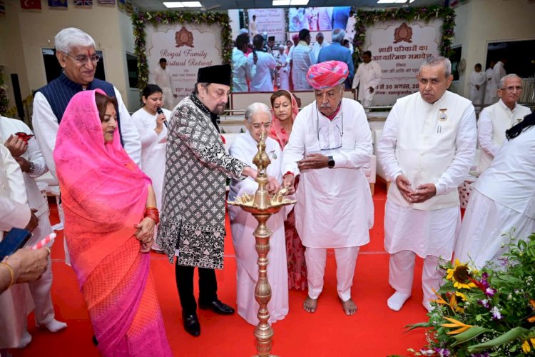 भारत वह देवभूमि, महान भूमि है जहां देवी-देवता का राज था