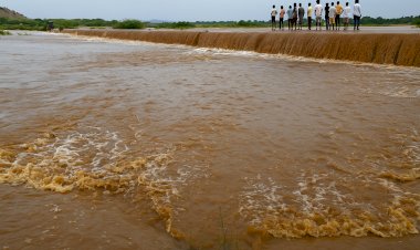 जिलेभर में झमाझम बारिश से उफान पर सुकड़ी नदी, 100 गांवों का टूटा संपर्क