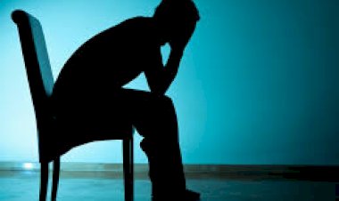 ज्वेलर ने की आत्महत्या, बचाने आए पिता की उंगलियां कटीं