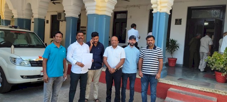 सिरोही में आयुक्त स्तर के अधिकारी को लगाने की माँग को लेकर सौंपा ज्ञापन