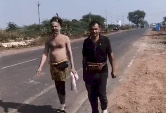 दिगंबर नागराज पुरी महाराज ने ओंकारेश्वर से शुरू की नर्मदा परिक्रमा