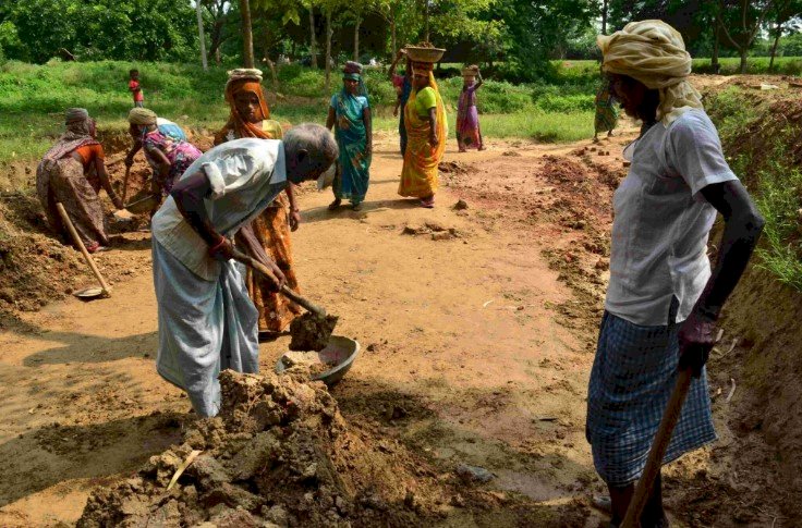मनरेगा की जगह नया ग्रामीण रोजगार कानून लाएगी मोदी सरकार